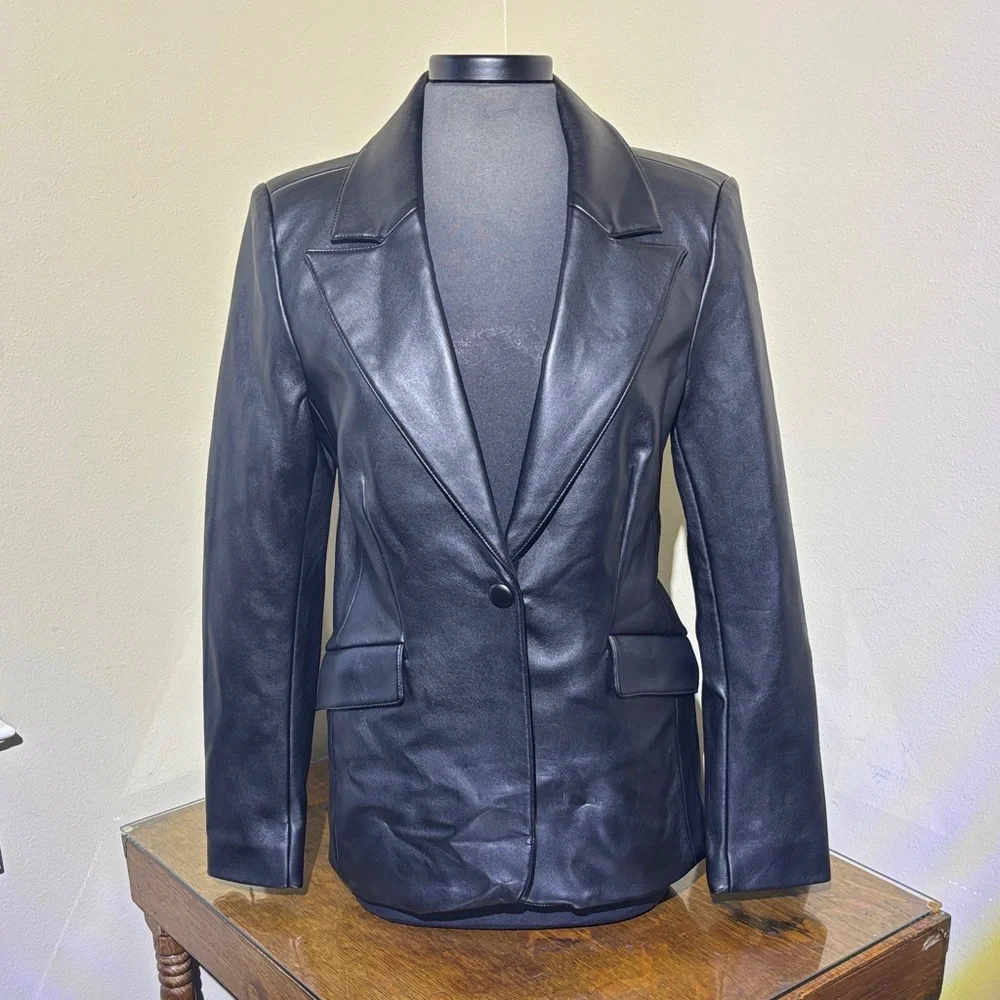 Good American Black Faux Leather Sculpted Blazer, Zipper detail on arms, size 2